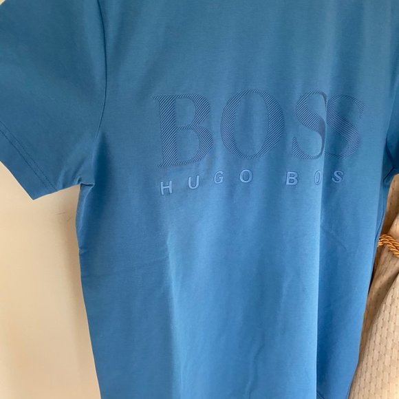 Hugo BOSS Men Rubberized Lenticular Logo T shirt - Picture 3 of 7